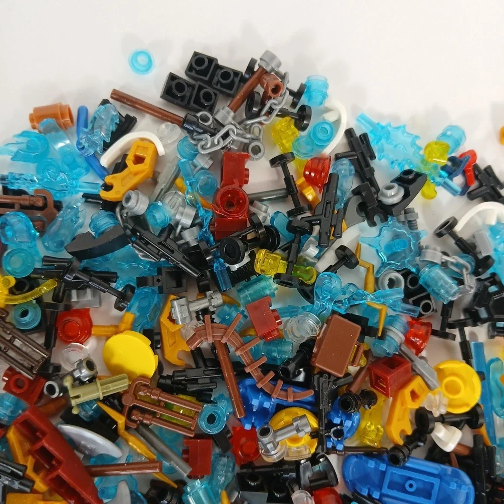 Lot Of Assorted Lego Special Pieces Weapons Wands Blue Power Rats Chains 7 Oz